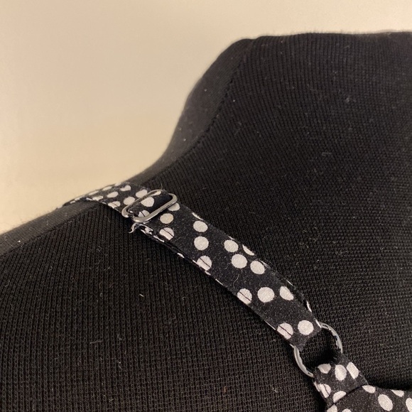 Torrid Tank Top Spag Strap Elastic Waist Blk Wht Zip Tassel Flowy - Picture 4 of 14